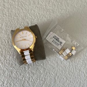 Women's Slim Runway MK4295 Gold Stainless-Steel Quartz Fashion Watch
